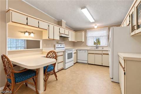 10071 Broken Woods Ct S, North Fort Myers FL - photo 19 of 51