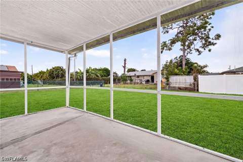 9076 Shaddock Rd W, Fort Myers FL - photo 23 of 25