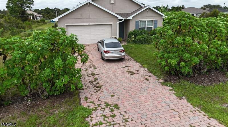 4 bedroom SingleFamilyResidence at 6011 Joan Ave N, Lehigh Acres, Lehigh Acres — photo 2