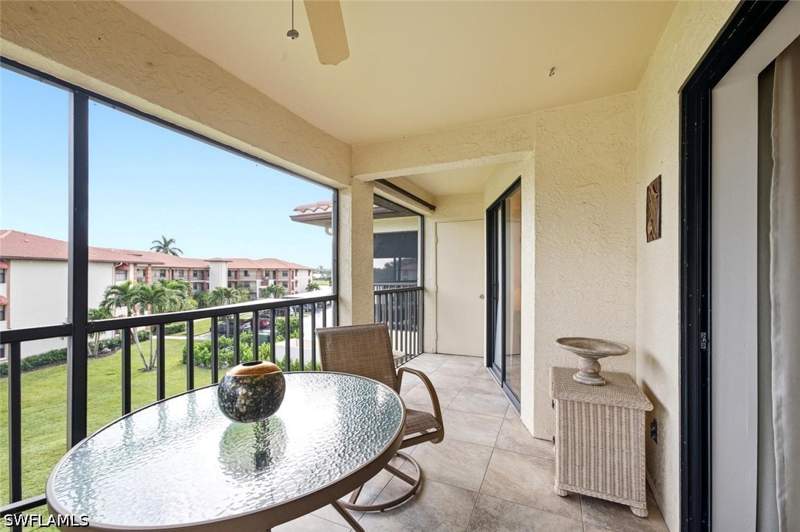 2 bedroom Condominium at 7240 Coventry Ct 329, Country Manor, Naples — photo 4