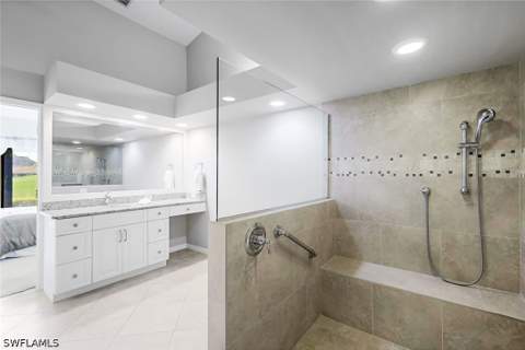205 Deerwood Cir 103, Naples FL - photo 12 of 20