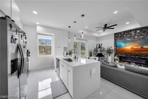6131 Laurelwood Dr, Fort Myers FL - photo 8 of 33