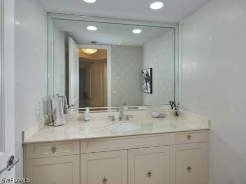 5051 Pelican Colony Blvd 1002, Bonita Springs FL - photo 23 of 29