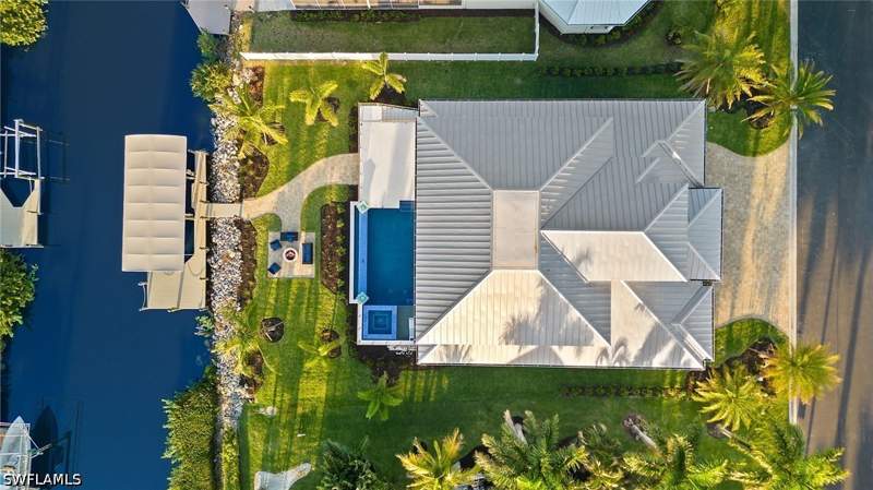 6 bedroom SingleFamilyResidence at 6091 Tidewater Island Cir, Tidewater Island, Fort Myers — photo 5
