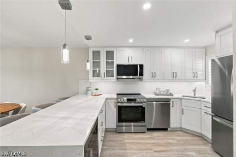29 High Point Cir E 204, Naples FL - photo 24 of 44