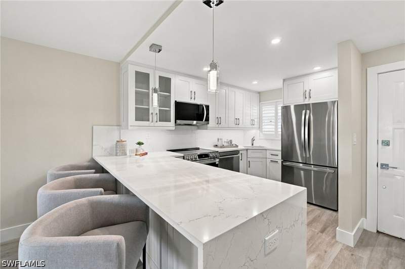 2 bedroom Condominium at 29 High Point Cir E 204, High Point Country Club, Naples — photo 3