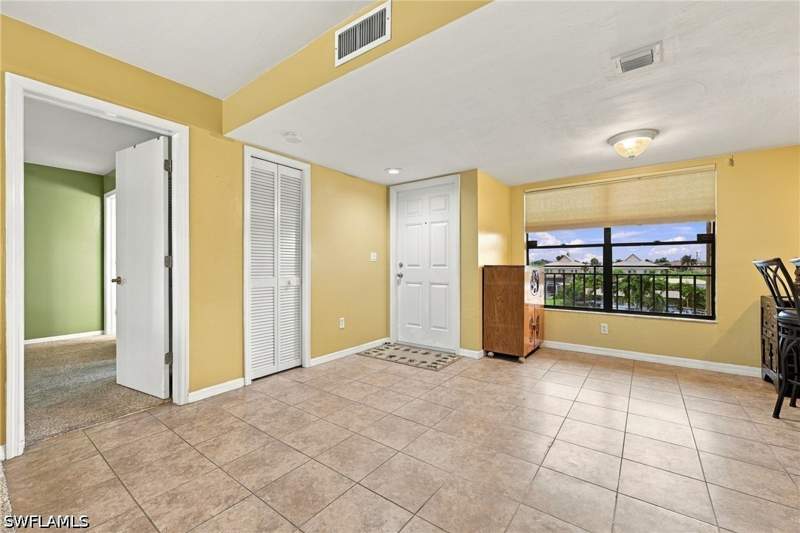 2 bedroom Condominium at 4647 SE 17th Pl 202, Clipper Bay Condo, Cape Coral — photo 4