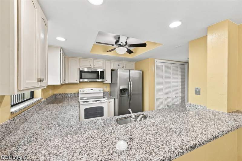 2 bedroom Condominium at 4647 SE 17th Pl 202, Clipper Bay Condo, Cape Coral — photo 5