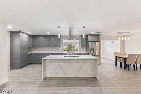 5031 Pelican Blvd, Cape Coral FL - photo 9 of 38