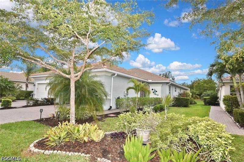 3 bedroom Attached at 10304 Prato Dr, Prato At Pelican Preserve, Fort Myers — photo 2