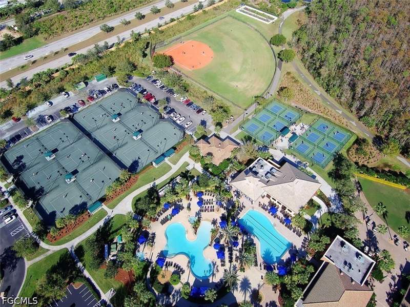3 bedroom Attached at 10304 Prato Dr, Prato At Pelican Preserve, Fort Myers — photo 3