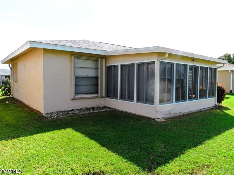 2 bedroom SingleFamilyResidence at 9860 Owlclover St, South Point Subd, Fort Myers — photo 2