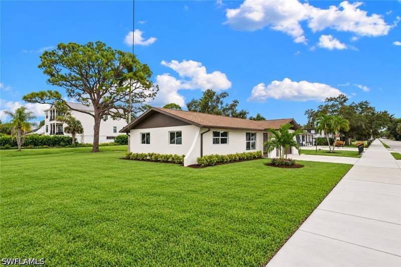 3 bedroom SingleFamilyResidence at 27604 Imperial Shores Blvd, Imperial Shores, Bonita Springs — photo 2