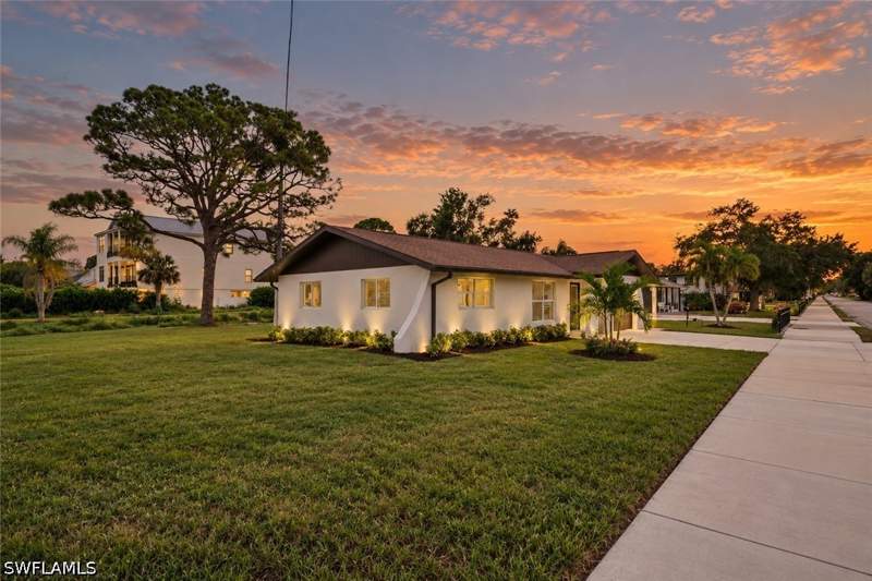3 bedroom SingleFamilyResidence at 27604 Imperial Shores Blvd, Imperial Shores, Bonita Springs — photo 3
