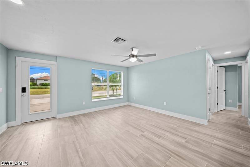 3 bedroom SingleFamilyResidence at 27604 Imperial Shores Blvd, Imperial Shores, Bonita Springs — photo 4