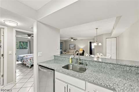 14861 Summerlin Woods Dr 11, Fort Myers FL - photo 9 of 32