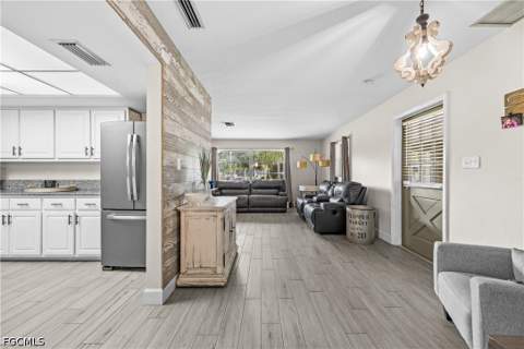 5080 Prevatt Ln, Fort Myers FL - photo 9 of 65