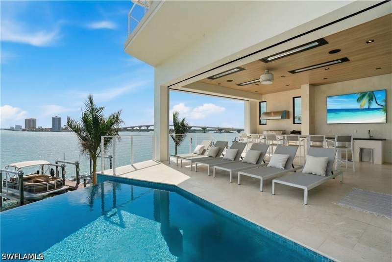 6 bedroom SingleFamilyResidence at 280 Estrellita Dr, Laguna Shores, Fort Myers Beach — photo 3