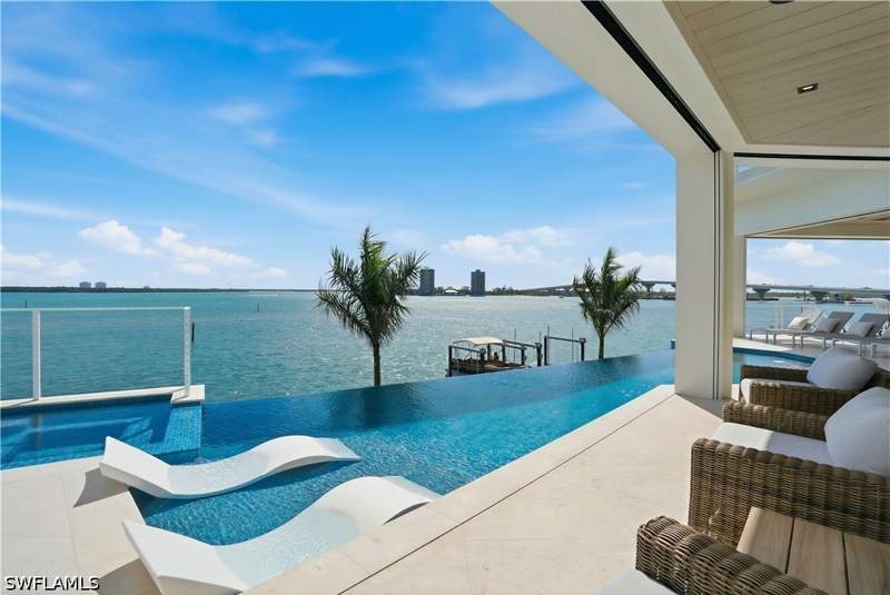 6 bedroom SingleFamilyResidence at 280 Estrellita Dr, Laguna Shores, Fort Myers Beach — photo 4