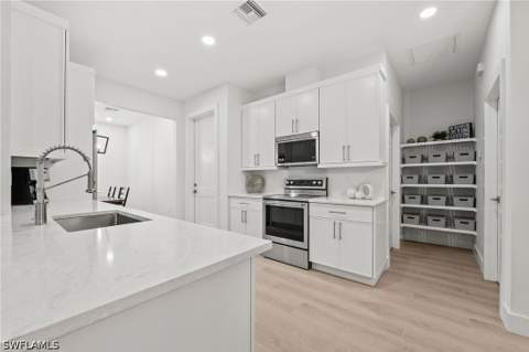 27071 Holly Ln, Bonita Springs FL - photo 8 of 39