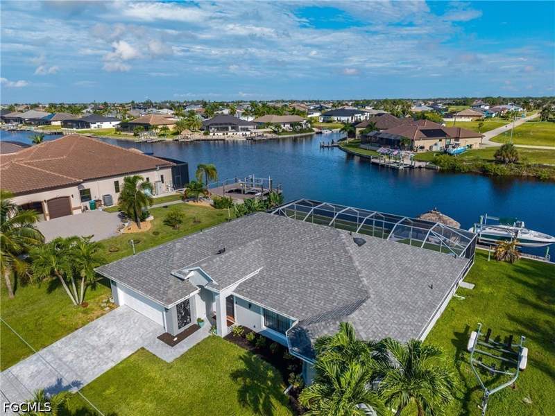 3 bedroom SingleFamilyResidence at 3315 NW 14th St, Cape Coral, Cape Coral — photo 2