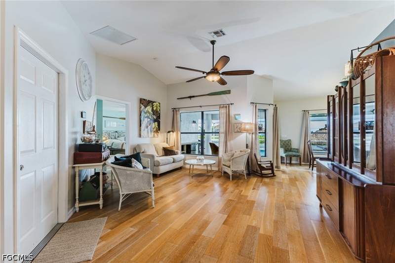 3 bedroom SingleFamilyResidence at 3315 NW 14th St, Cape Coral, Cape Coral — photo 5