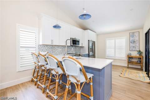 1374 Foxfire Ln, Naples FL - photo 8 of 33