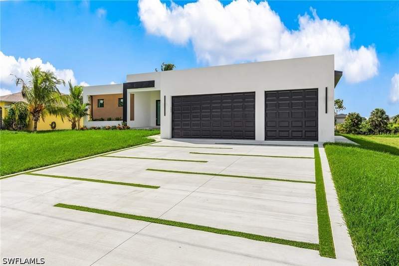 4 bedroom SingleFamilyResidence at 4116 NW 36th Ln, Cape Coral, Cape Coral — photo 3