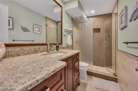 2150 Gulf Shore Blvd N 609, Naples FL - photo 10 of 18