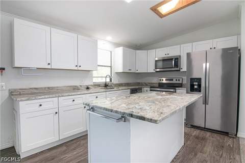 2425 Zoysia Ln, North Fort Myers FL - photo 12 of 32