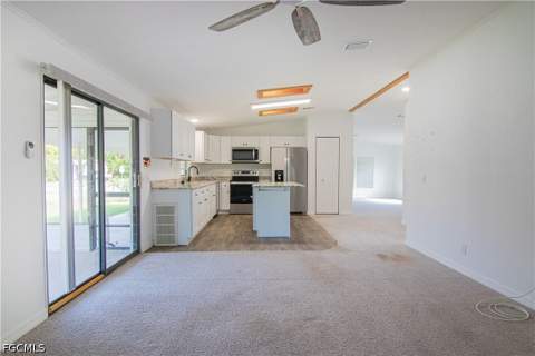 2425 Zoysia Ln, North Fort Myers FL - photo 9 of 32
