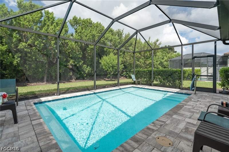 2 bedroom Attached at 1127 S Town And River Dr, Riverside Avenue Villas, Fort Myers — photo 2