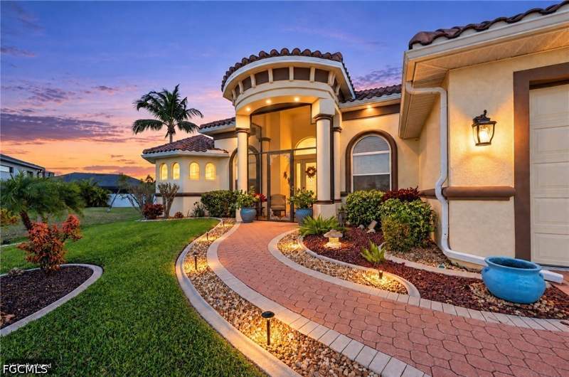 4 bedroom SingleFamilyResidence at 2529 Gleason Pkwy, Cape Coral, Cape Coral — photo 2