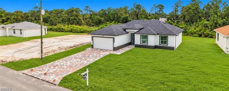 3 bedroom SingleFamilyResidence at 3310 61st St W, Lehigh Acres, Lehigh Acres — photo 2