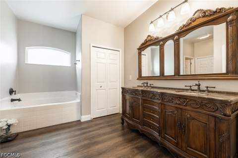 15752 Sunny Crest Ln, Fort Myers FL - photo 21 of 49