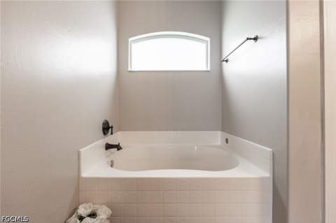 15752 Sunny Crest Ln, Fort Myers FL - photo 23 of 49