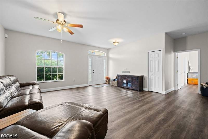 3 bedroom SingleFamilyResidence at 15752 Sunny Crest Ln, Hawk'S Preserve, Fort Myers — photo 5