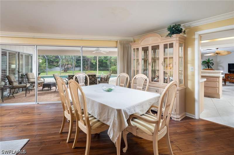 4 bedroom SingleFamilyResidence at 458 Ridge Dr, Pine Ridge, Naples — photo 5