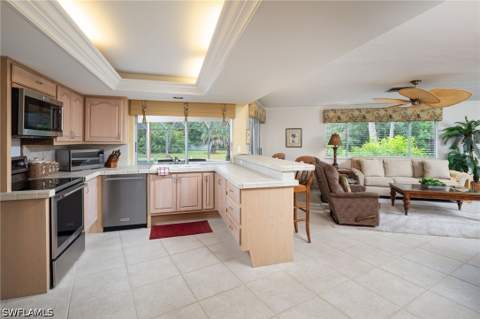 458 Ridge Dr, Naples FL - photo 7 of 27