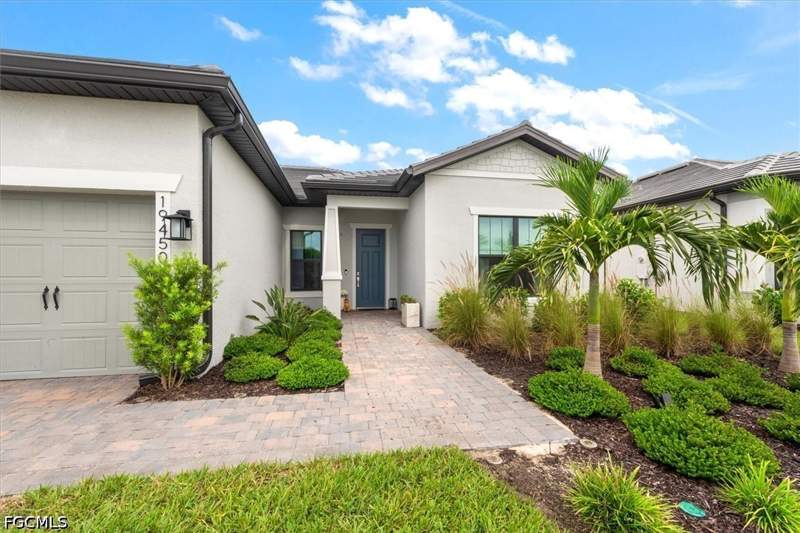 3 bedroom SingleFamilyResidence at 19450 Hinkley Dr, Verdana Village, Estero — photo 3