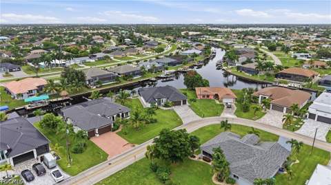 2501 SW 28th Ter, Cape Coral FL - photo 6 of 63