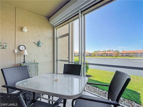 6930 Huntington Lakes Cir 104, Naples FL - photo 16 of 18