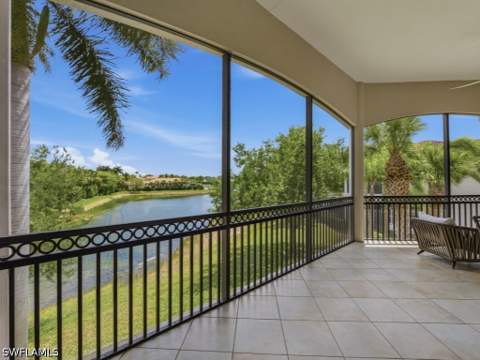 28511 Calabria Ct 202, Naples FL - photo 24 of 44