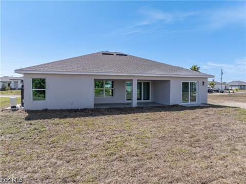 1027 NW 19th St, Cape Coral FL - photo 8 of 42