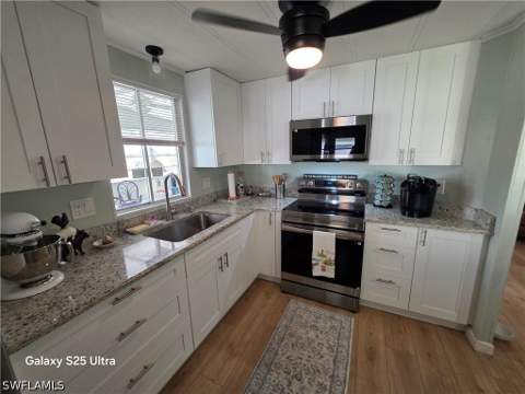 9 Navajo Trl, Naples FL - photo 7 of 35