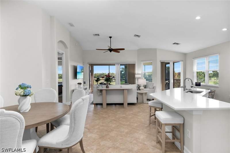 3 bedroom Condominium at 1286 Rialto Way 9-202, Rialto, Naples — photo 4