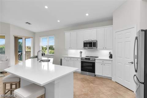 1286 Rialto Way 9-202, Naples FL - photo 6 of 49