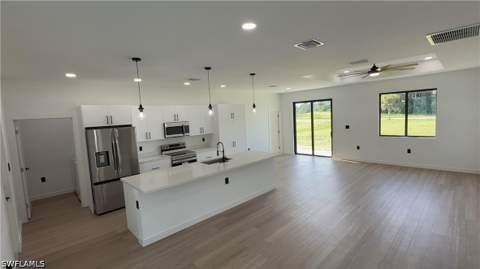 2057 S Montana Cir, Labelle FL - photo 7 of 32