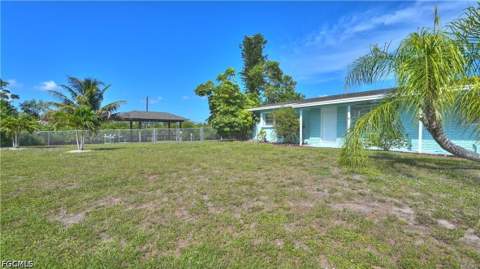 12055 Matlacha Blvd, Matlacha Isles FL - photo 11 of 43