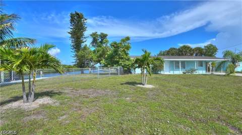 12055 Matlacha Blvd, Matlacha Isles FL - photo 12 of 43